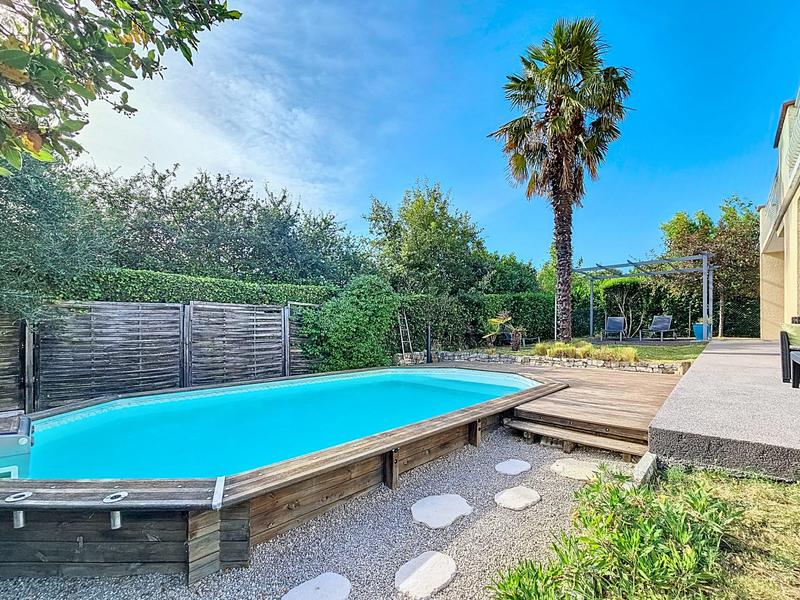 Maison traditionnelle - 157 m² - 6 pièces