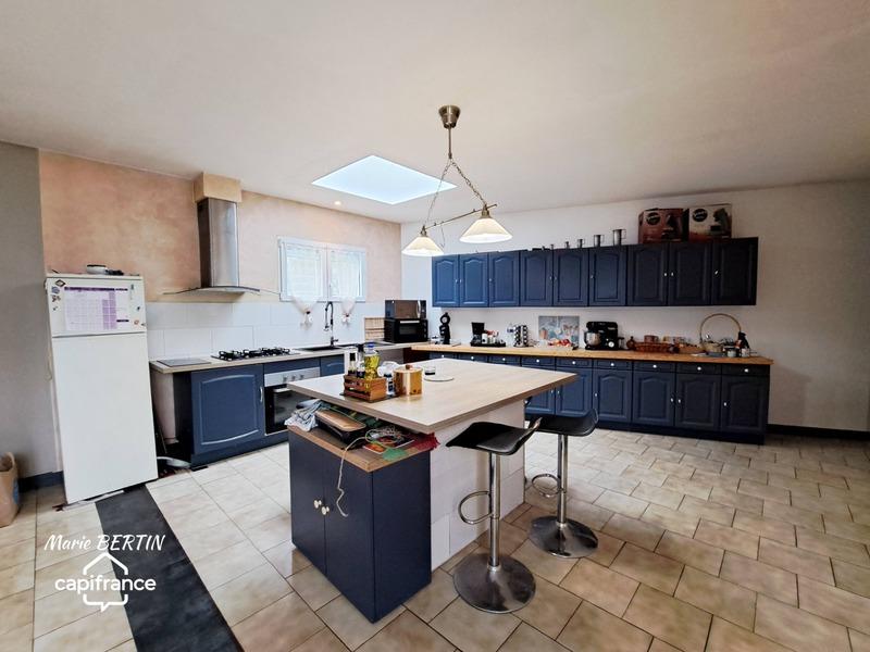 Maison - 161 m² - 7 pièces