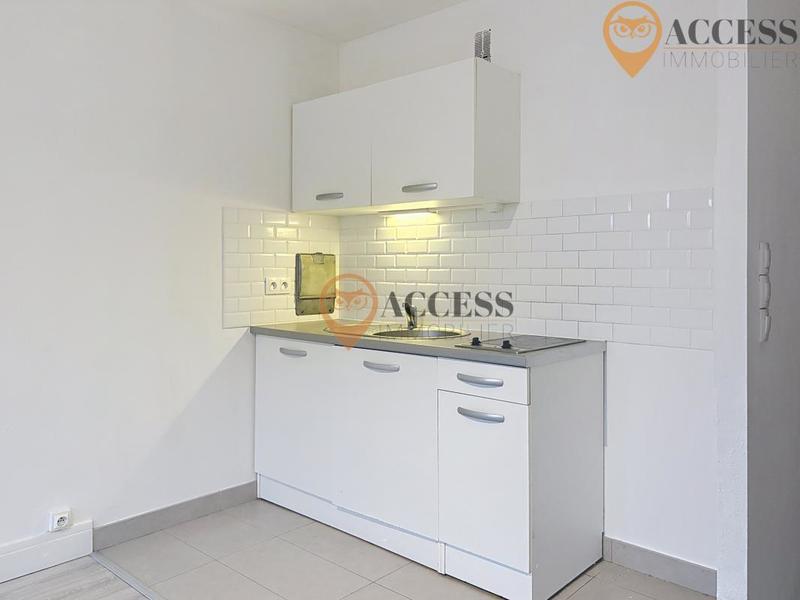 Studio - 25 m² - 1 pièce