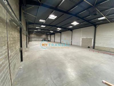 Entrepôt - 1 410 m²