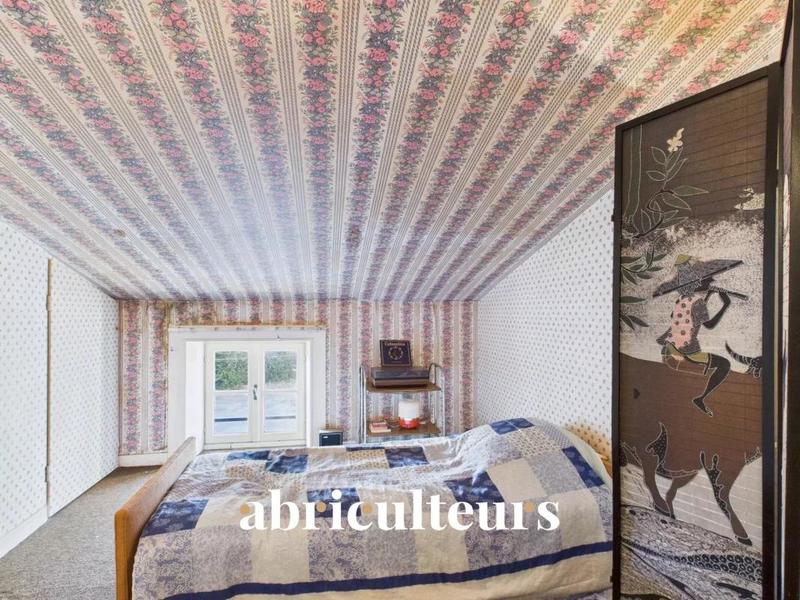 Maison - 258 m² - 12 pièces