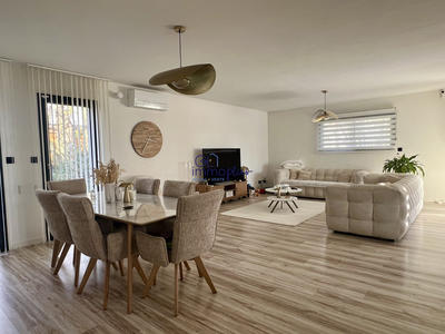 Maison - 126 m² - 5 pièces