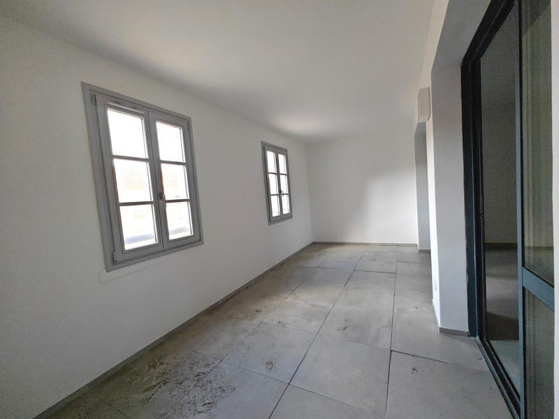 Appartement - 81 m² - 3 pièces