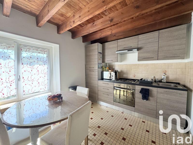 Maison - 95 m² - 5 pièces