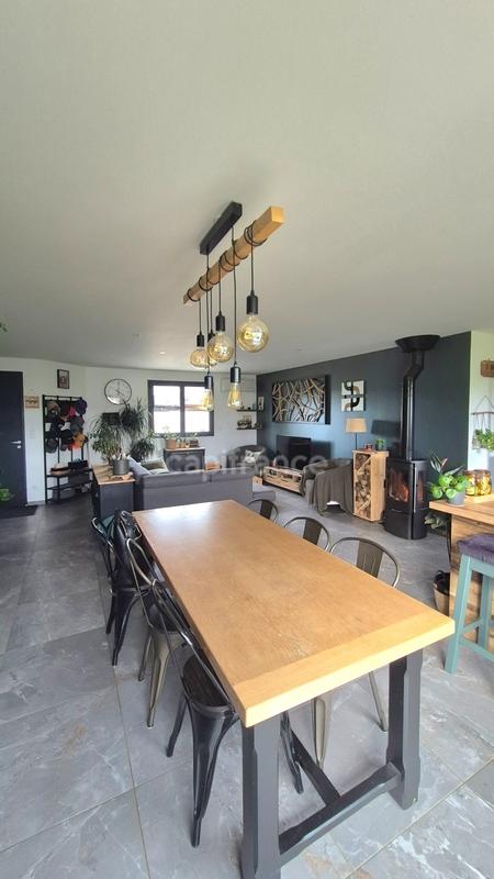 Maison - 108 m² - 5 pièces