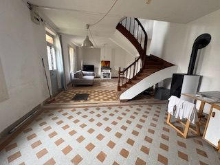 Maison - 82 m² - 5 pièces