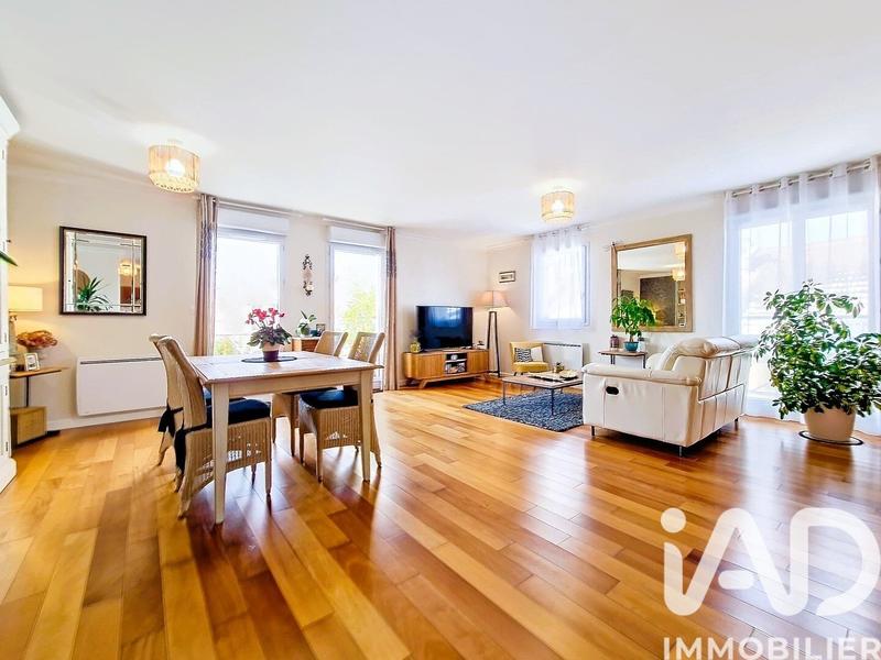 Appartement - 105 m² - 5 pièces