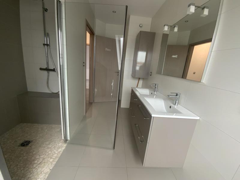 Maison jumelée - 91 m² - 3 pièces