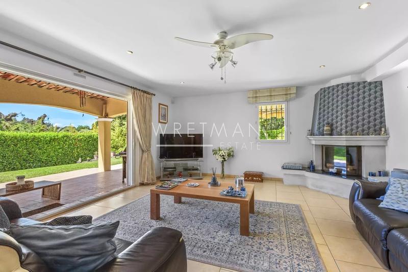 Maison - 185 m² - 7 pièces