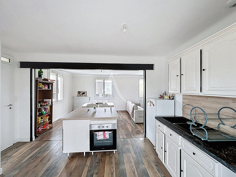 Maison - 87 m² - 4 pièces