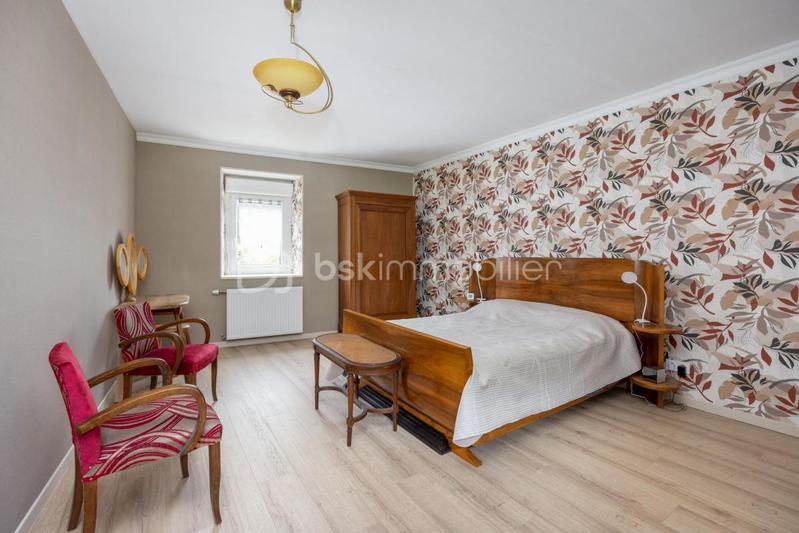 Maison en pierre - 215 m² - 11 pièces