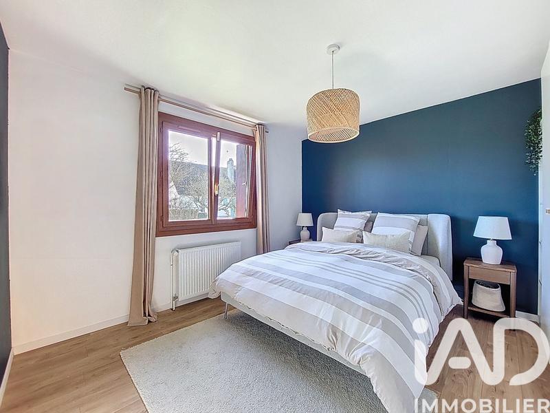 Maison - 98 m² - 5 pièces