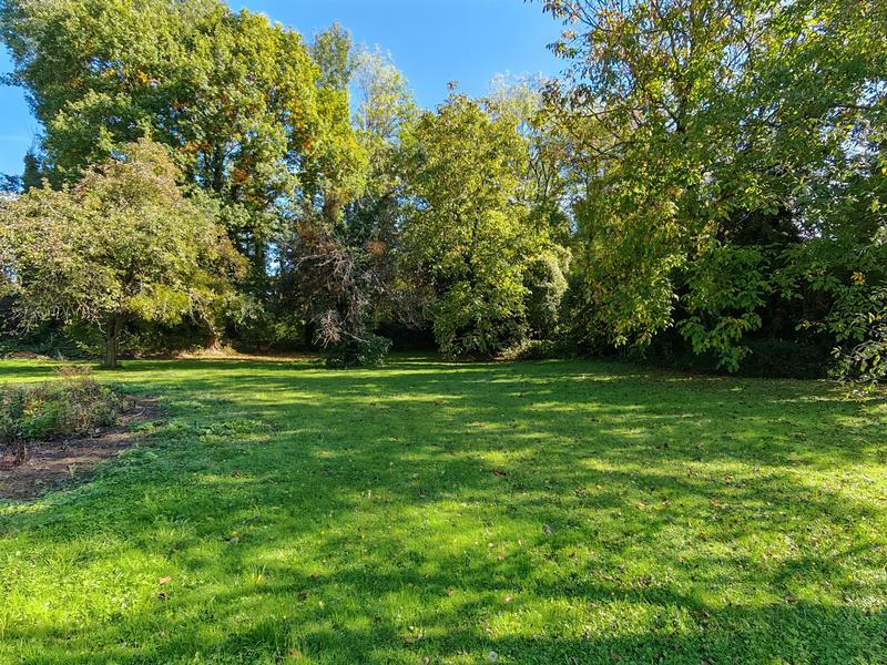 Terrain constructible - 648 m²