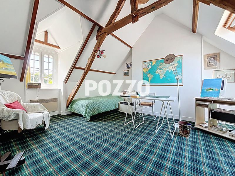 Maison - 210 m² - 8 pièces