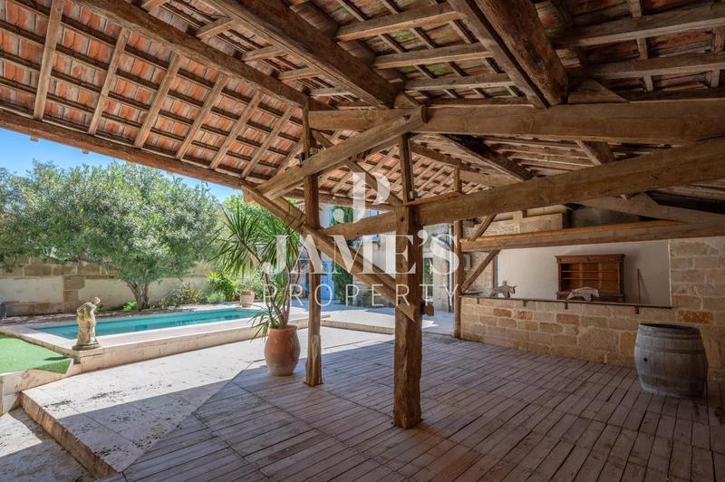 Maison - 295 m² - 7 pièces