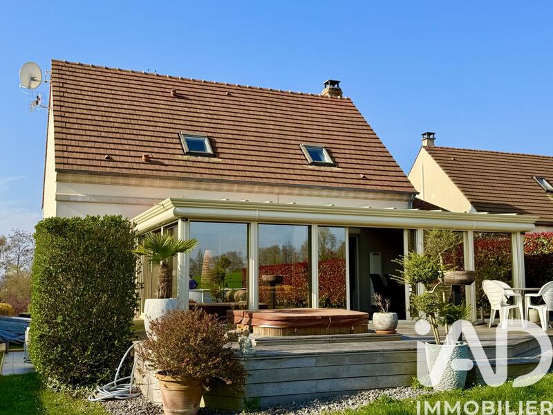 Maison - 136 m² - 6 pièces