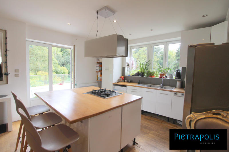 Maison ancienne - 170 m² - 4 pièces