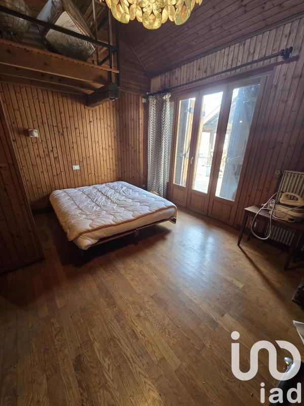 Maison - 198 m² - 8 pièces