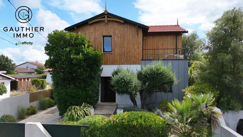 Maison - 124 m² - 4 pièces