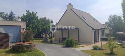 Maison - 121 m² - 8 pièces