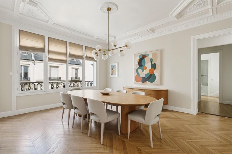 Appartement - 262 m² - 7 pièces