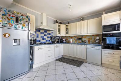 Maison - 121 m² - 6 pièces