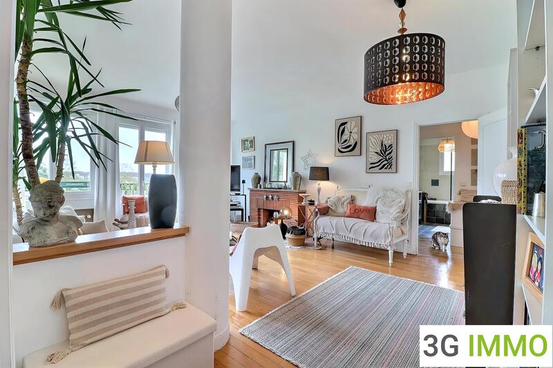 Appartement - 104 m² - 5 pièces