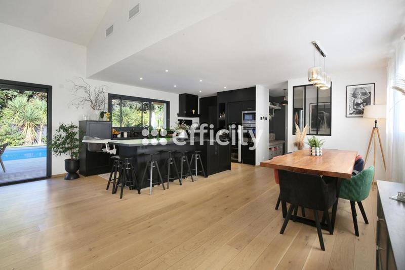 Villa - 147 m² - 5 pièces