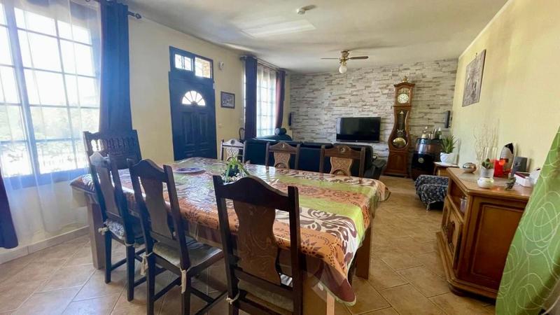 Maison - 130 m² - 4 pièces