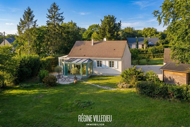 Maison traditionnelle - 85 m² - 5 pièces