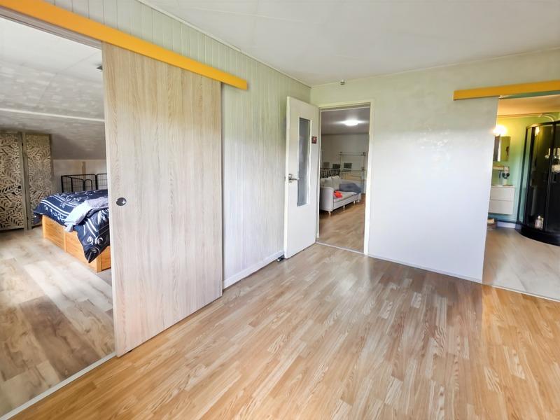 Maison - 211 m² - 13 pièces