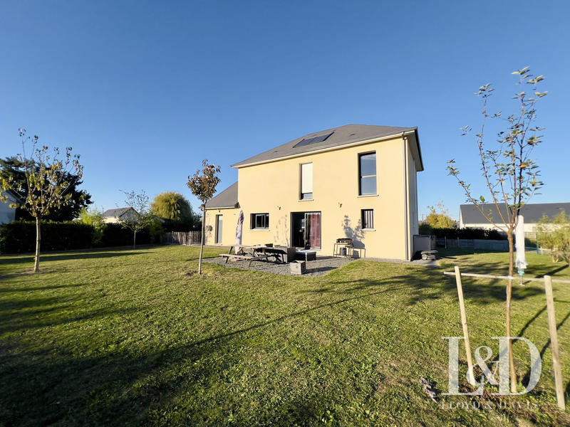 Maison contemporaine - 130 m² - 10 pièces