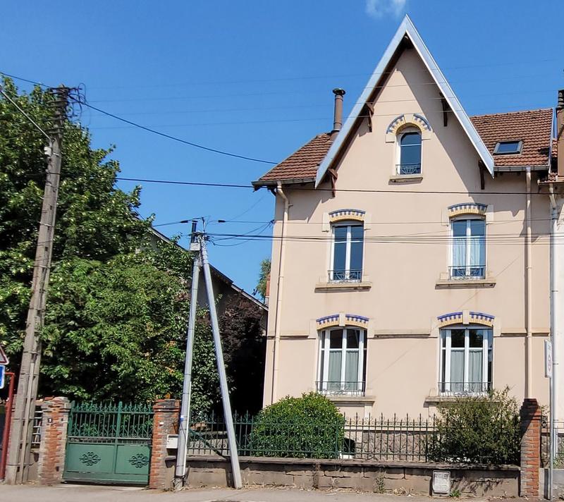 Maison - 160 m² - 8 pièces