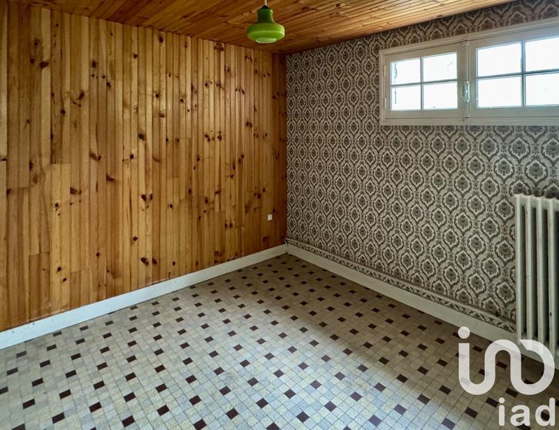 Maison - 230 m² - 8 pièces