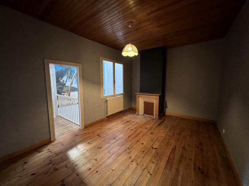 Maison - 252 m² - 5 pièces