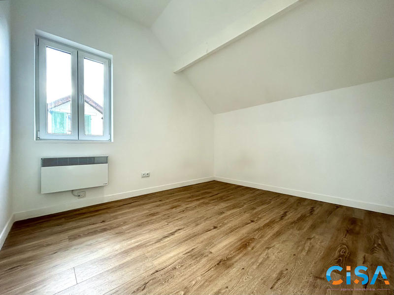 Maison - 96 m² - 5 pièces