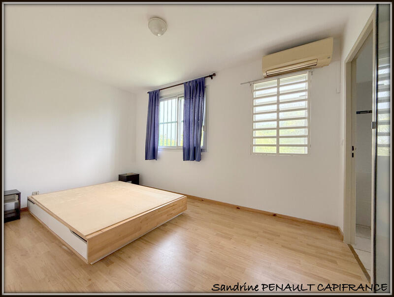 Maison - 105 m² - 4 pièces