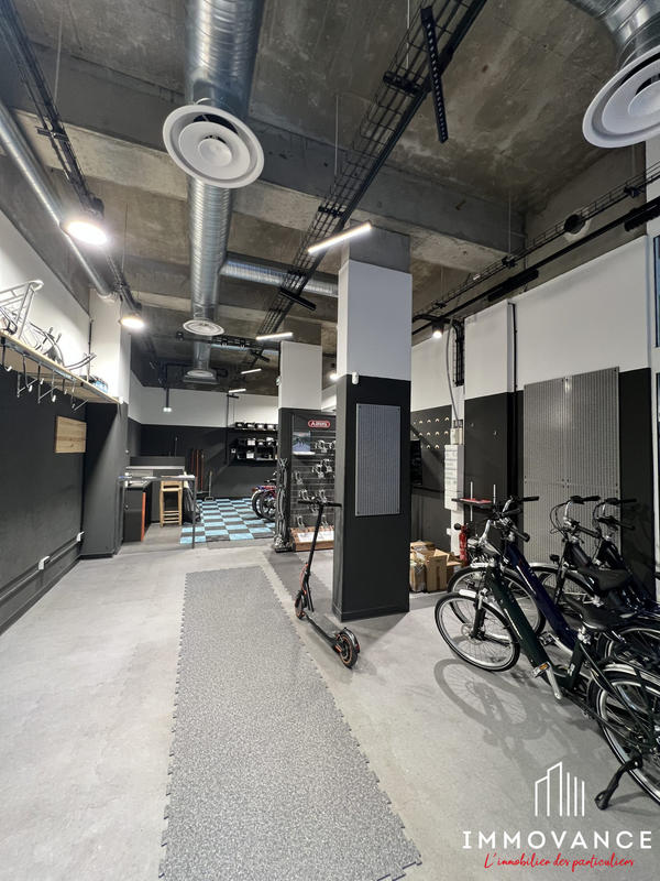 Local commercial - 101 m²