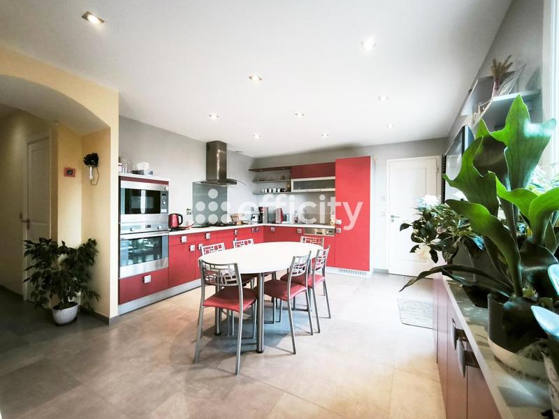 Pavillon - 123 m² - 6 pièces