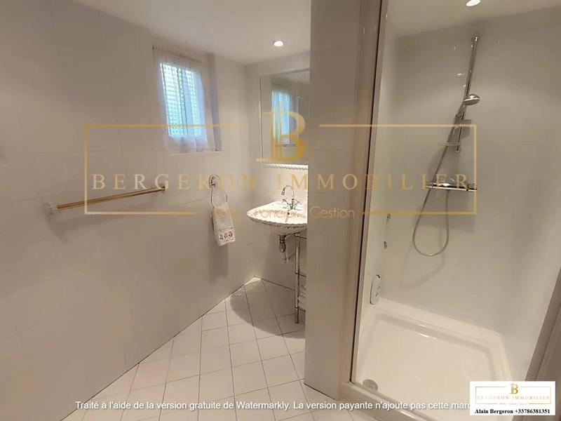 Villa - 185 m² - 6 pièces