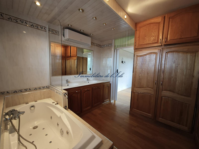 Maison - 175 m² - 6 pièces