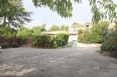 Propriété - 595 m² - 14 pièces