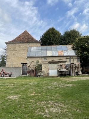 Maison - 870 m² - 3 pièces