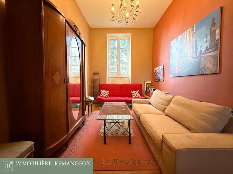 Maison de maîtres - 400 m² - 12 pièces