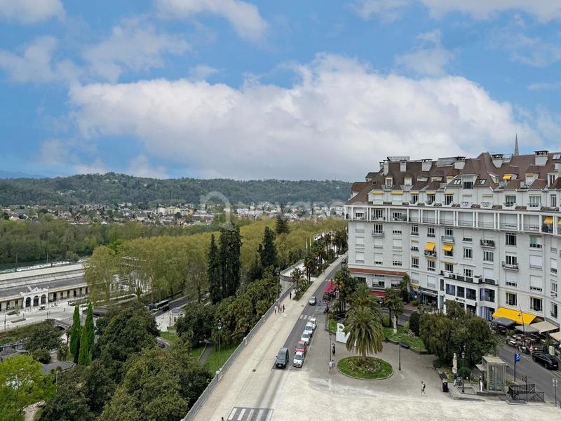 Appartement - 177 m² - 5 pièces