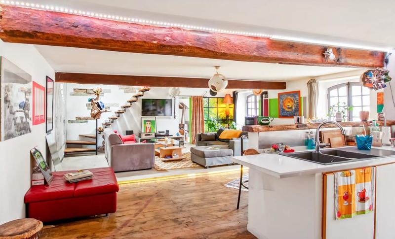 Maison - 270 m² - 6 pièces