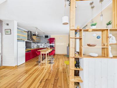 Maison traditionnelle - 96 m² - 6 pièces