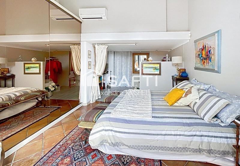 Maison - 289 m² - 7 pièces