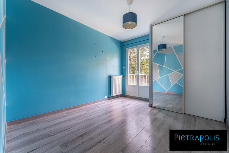 Appartement - 82 m² - 4 pièces