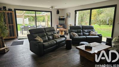 Maison - 201 m² - 7 pièces